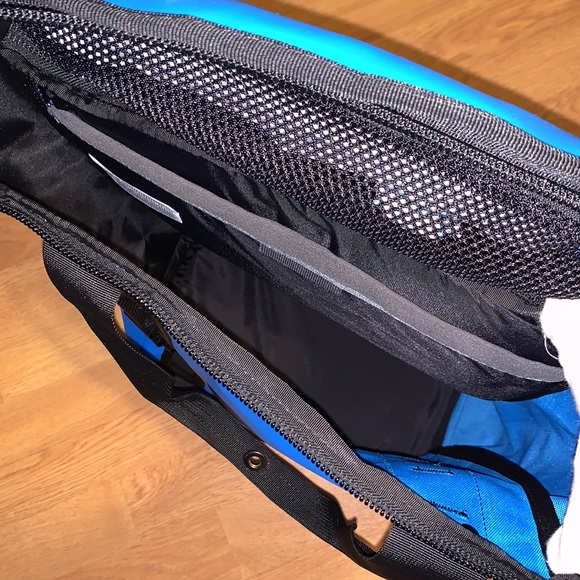 NWT The North Face Explore Fusebox Daypack - Large - Picture 12 of 15